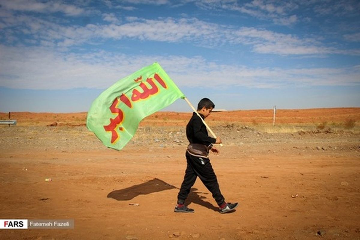 تصاویر: عشق در ایستگاه نوجوانی