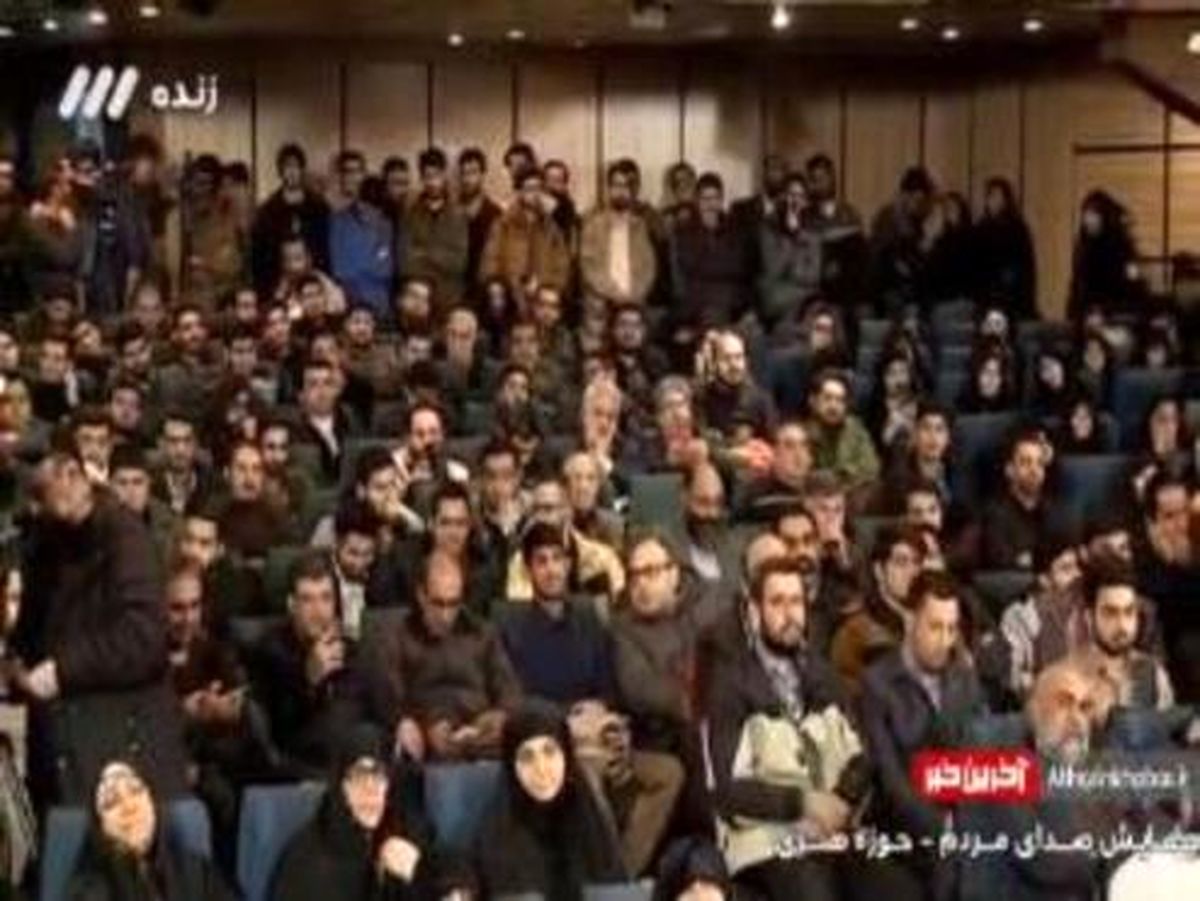 شعرخوانی جنجالی خطاب به روحانی و لاریجانی از برنامه زنده شبکه سه قطع شد! +فیلم