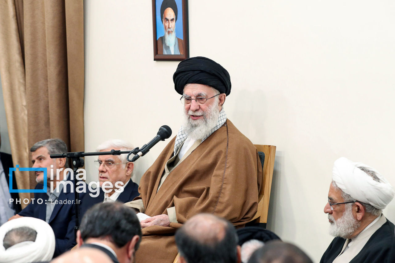 شعر ترکی که رهبر انقلاب در دیدار امروز مسئولان ارشد سه قوه خواندند