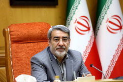 انتقاد وزیر کشور از اظهارات سطحی درباره اربعین