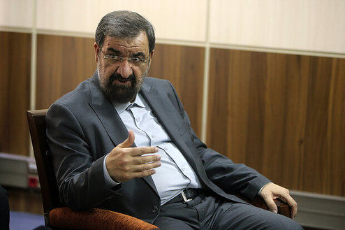 محسن رضایی: خطر لیبرال‌ها از ستون پنجم بیشتر است/اصابت ترکش تورم به همه منازل