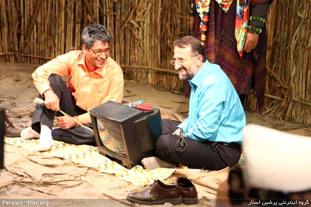 مهران رجبی در پشت صحنه خنده بازار/عکس