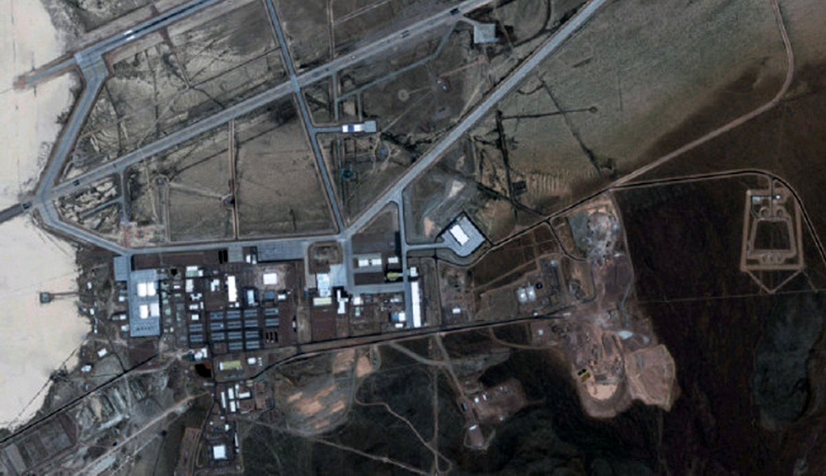 وعده کلینتون برای افشای راز «منطقه 51» +عکس