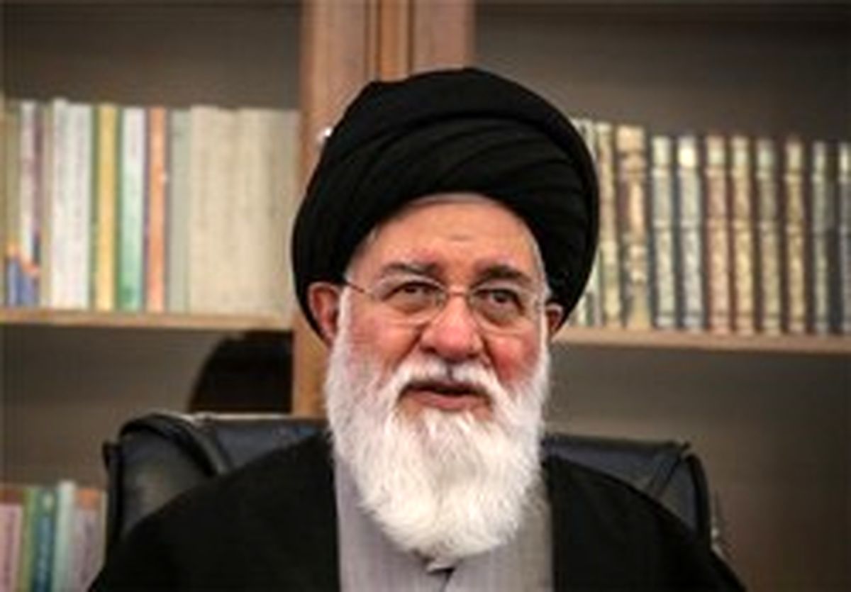 واکنش دفتر آیت‌الله علم‌الهدی «خبرسازی کرباسچی»
