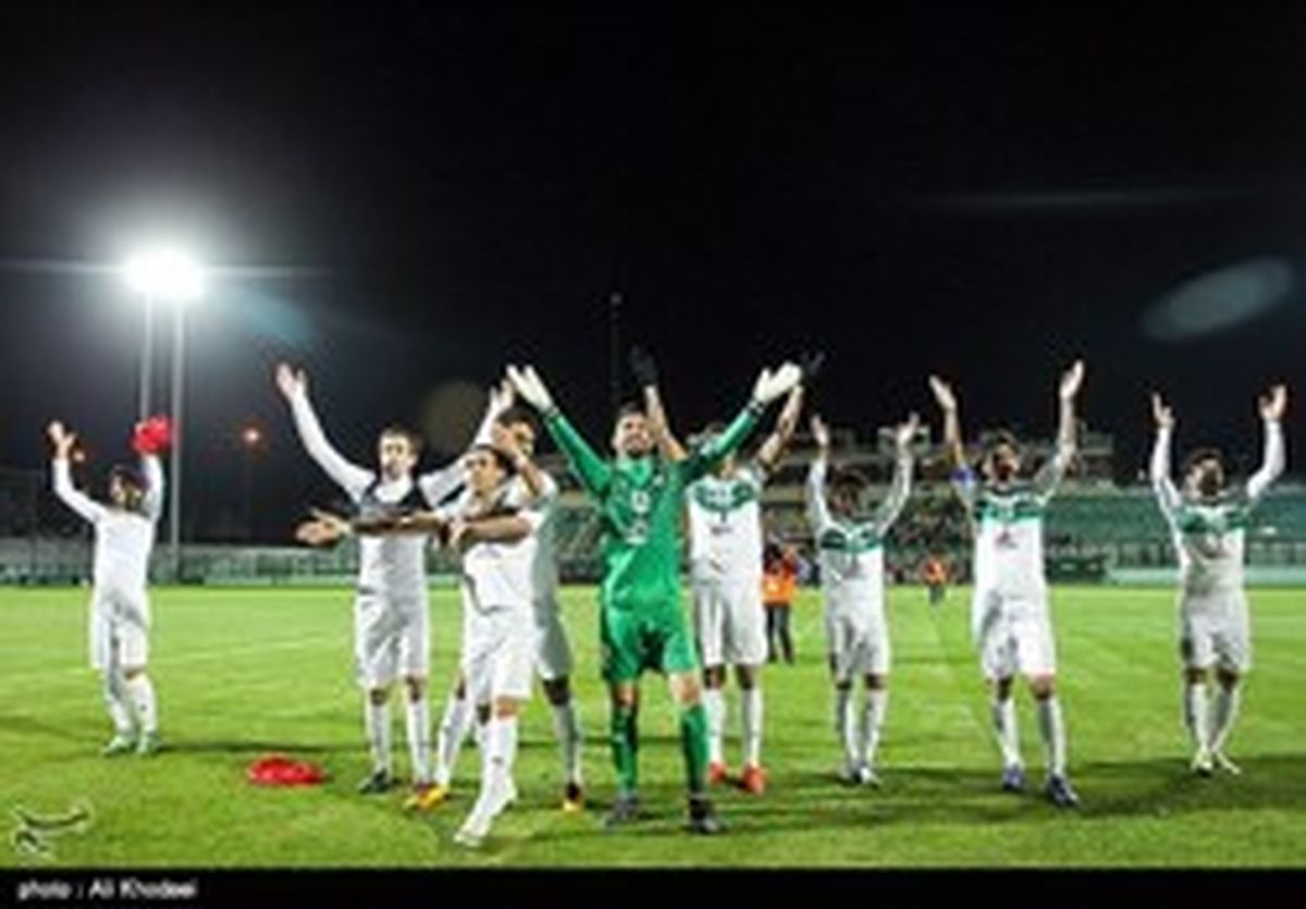 قلعه‌نویی فاصله استقلال با پرسپولیس را بیشتر کرد