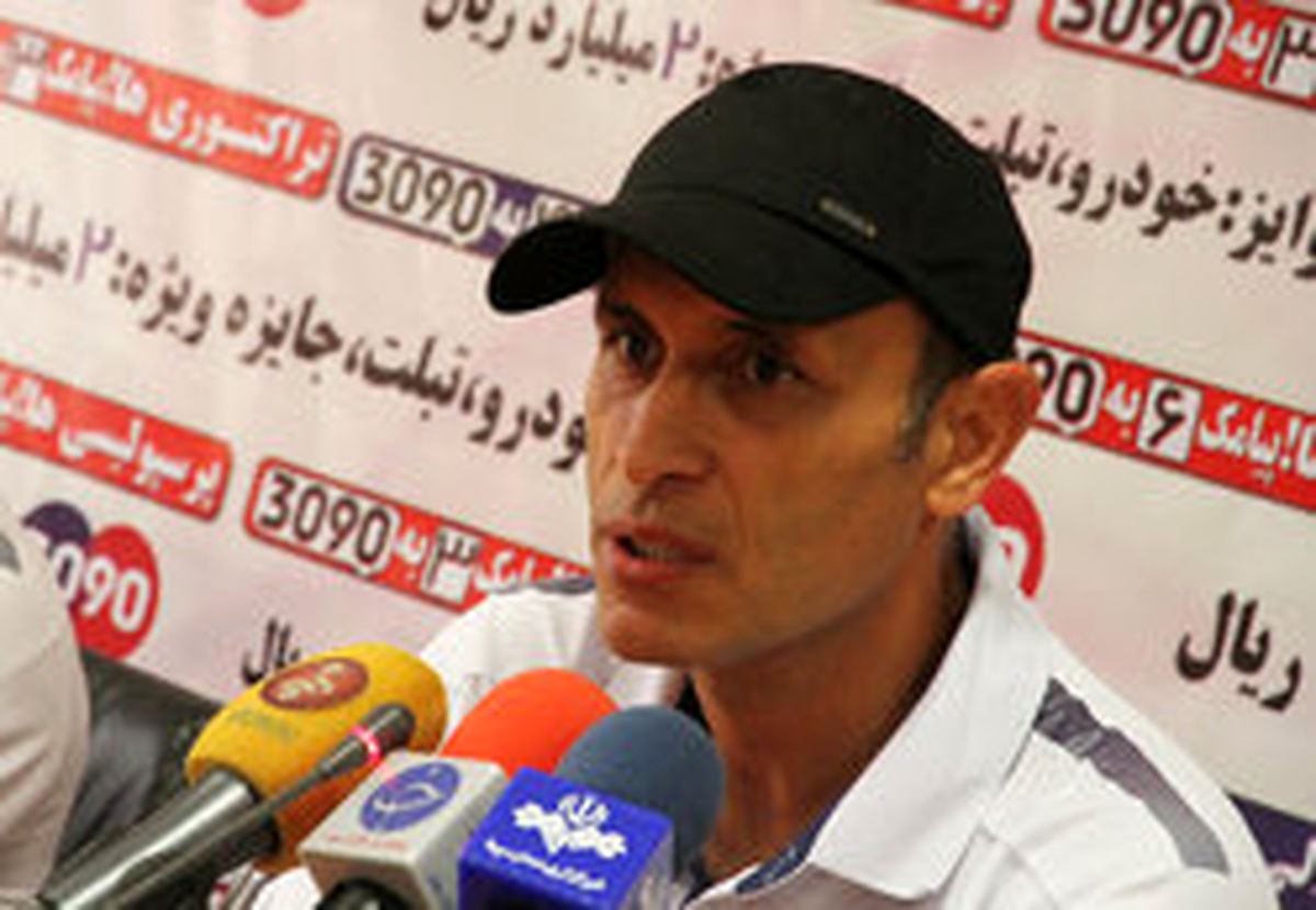 گلمحمدی: بعضیها مغرضانه از تیم ایراد میگیرند