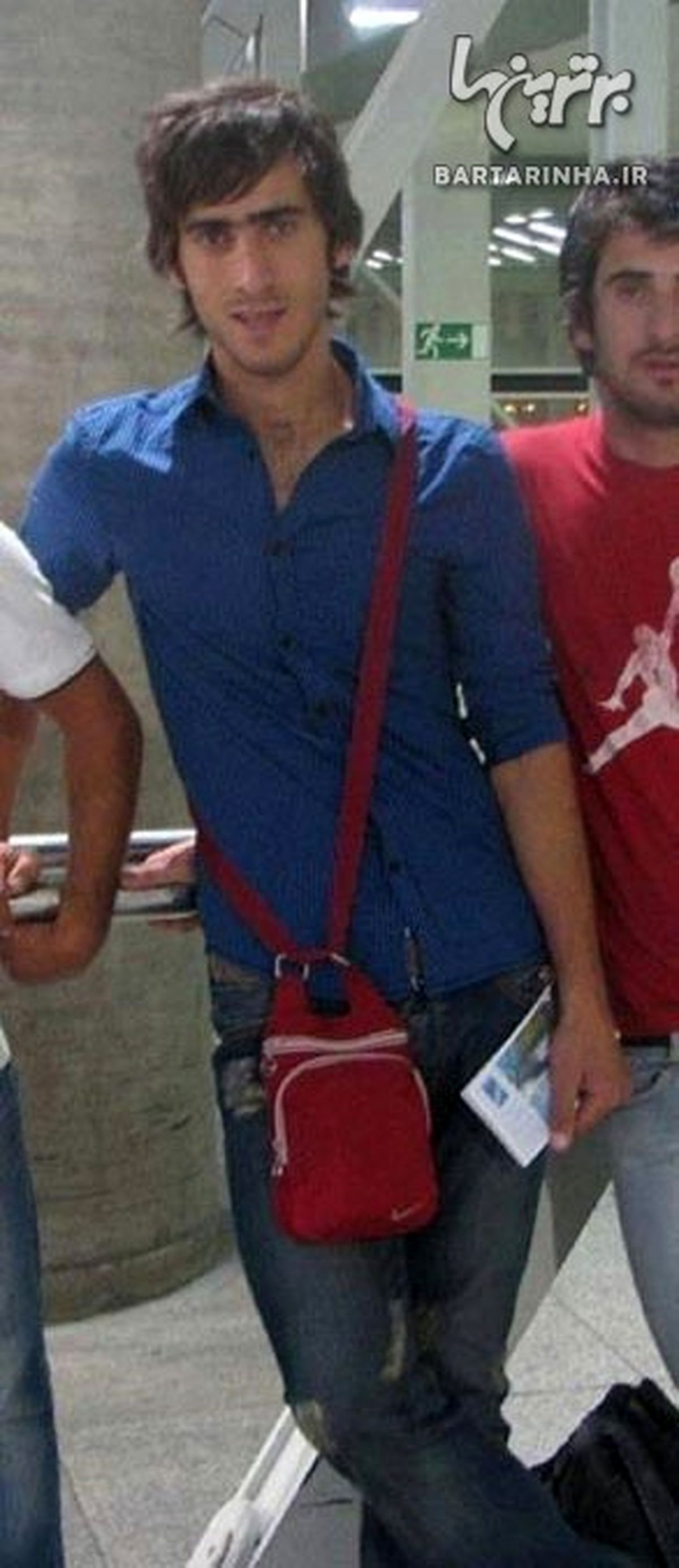 برادر کوچک علی کریمی در لندن/عکس