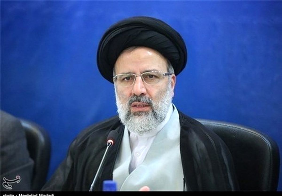 رئیسی در وزارت اطلاعات: شاهد آثار اضمحلال استکبار جهانی هستیم