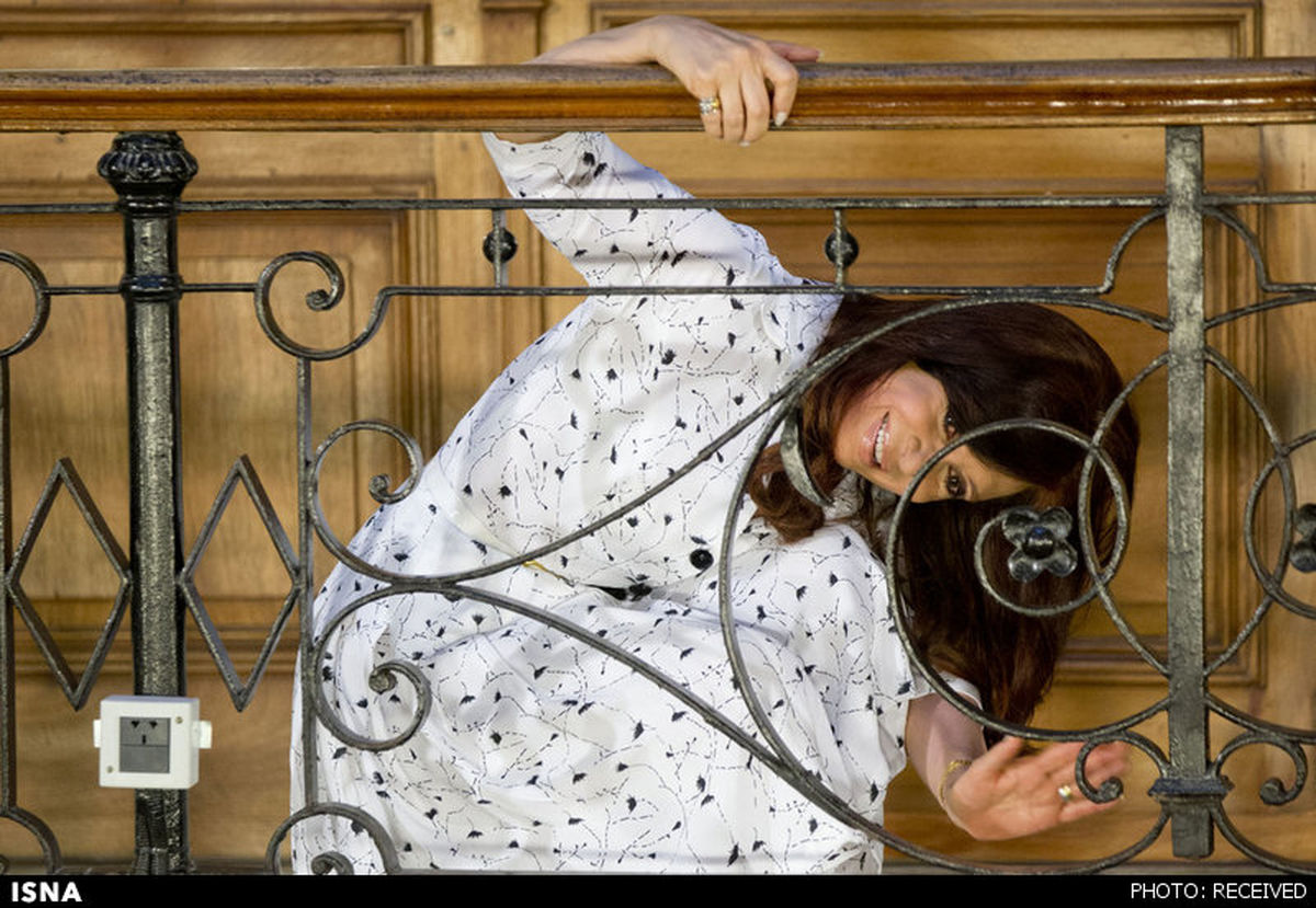 ژست عجیب رییس جمهور آرژانتین