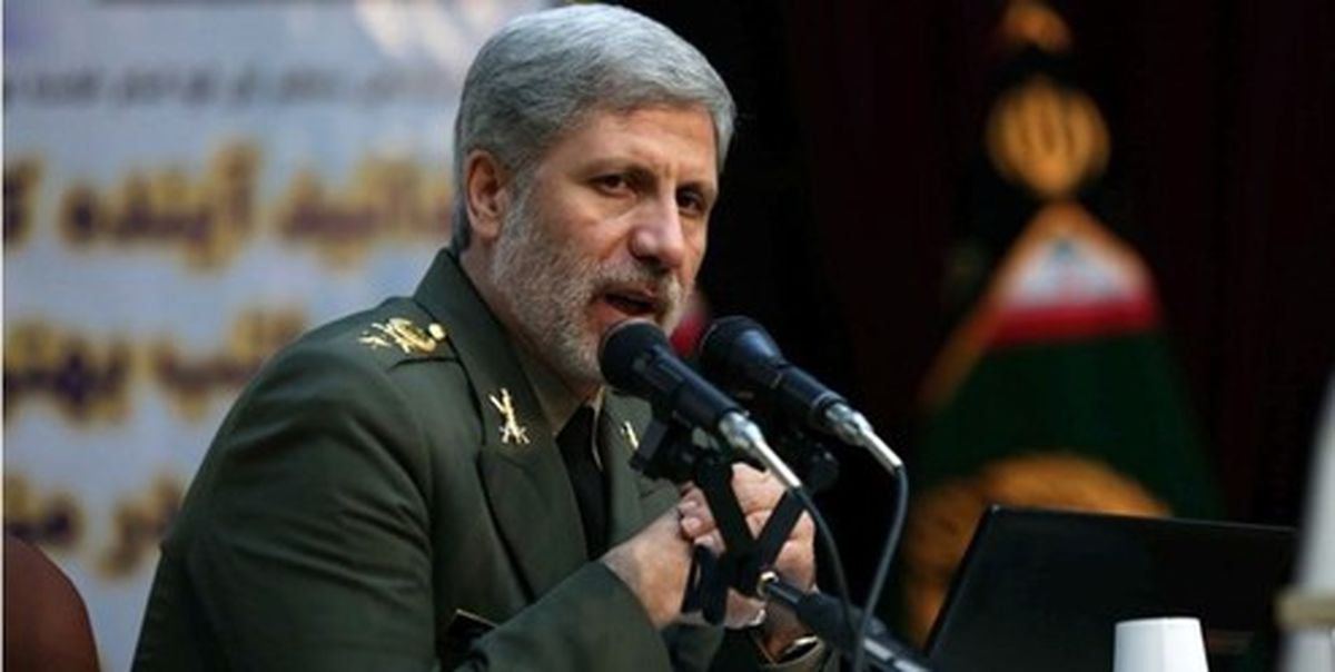 امیر حاتمی: به دنبال تحقق اهداف بلند دفاعی با تکیه بر جوانان هستیم