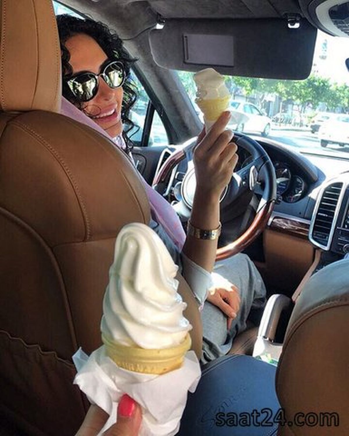 الناز شاکردوست پشت فرمان ماشین خاص +عکس