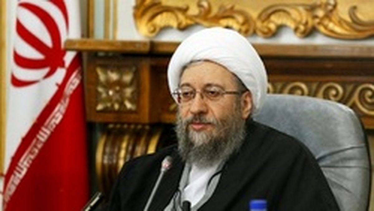 آملی لاریجانی: وظایف مجمع منافاتی با شورای نگهبان ندارد