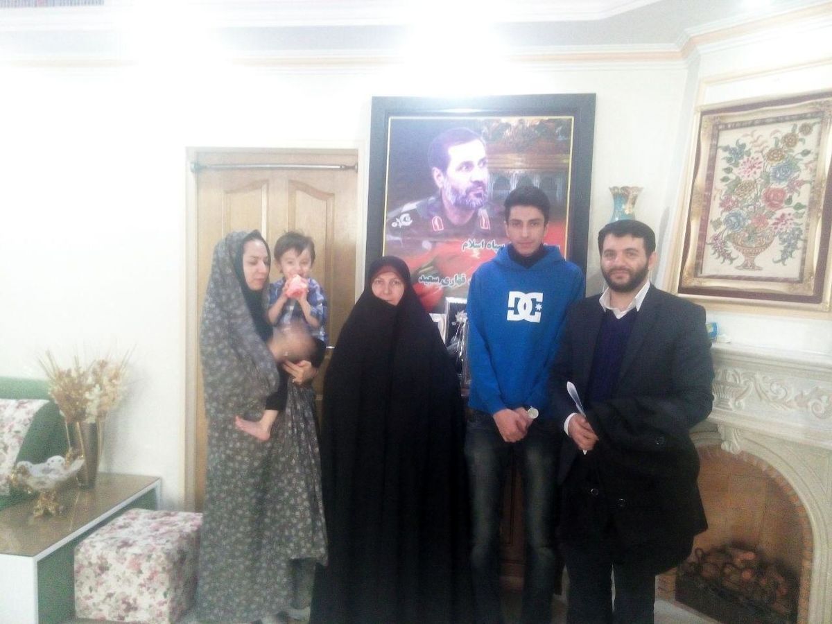 حمایت نویسنده دفاع مقدس از ائتلاف اصول‌گرایان