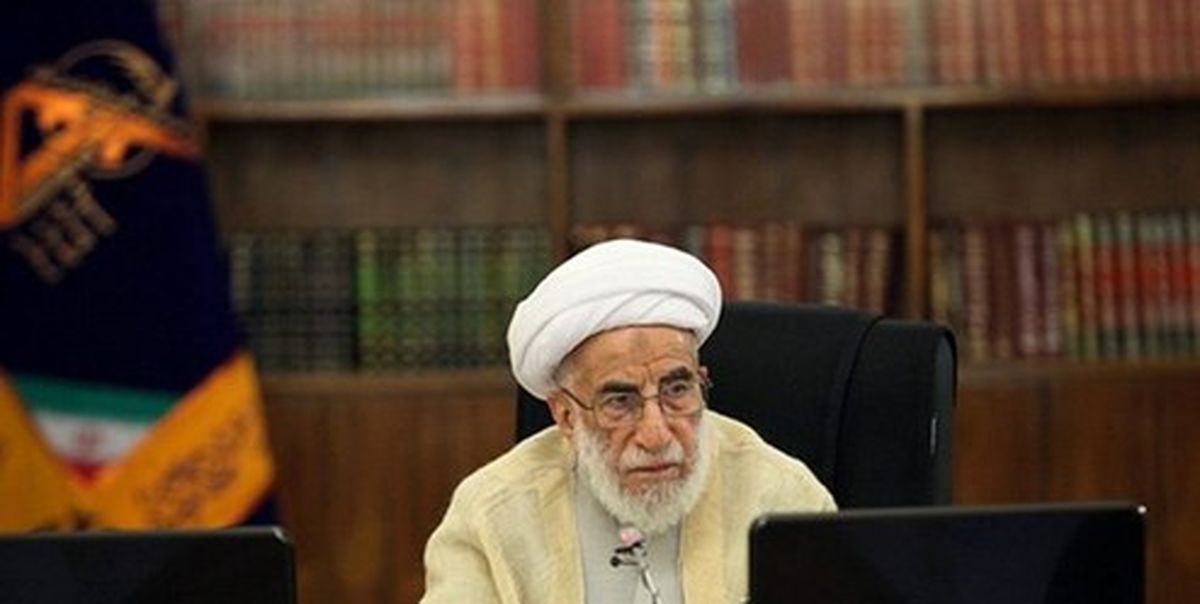 آیتالله جنتی: نتیجه حماقتهای آمریکا، عبرت تاریخ خواهد شد