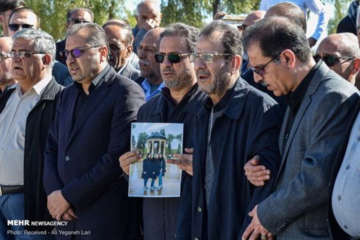 تصاویر: مراسم تشییع شهدای حادثه هواپیمای اوکراینی در گراش