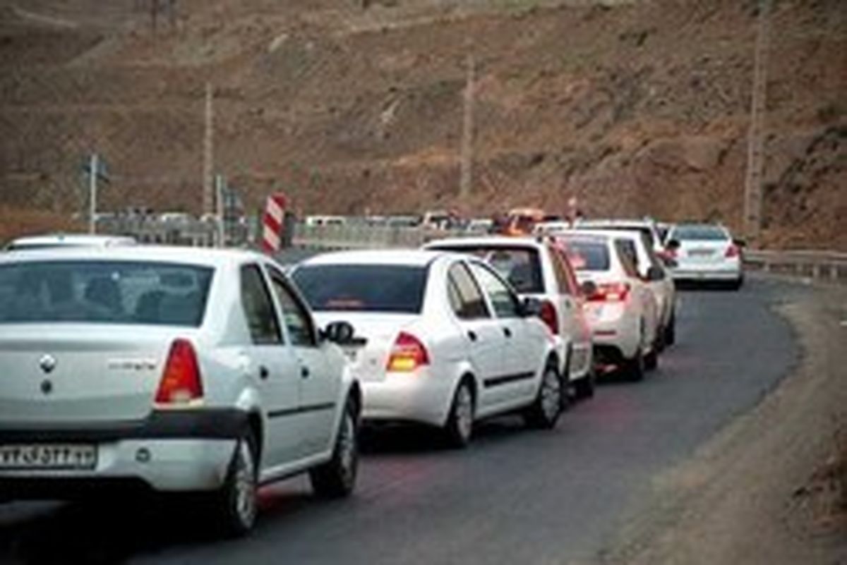 ممنوعیت تردد خودروهای شخصی در مناطق زلزله‌زده