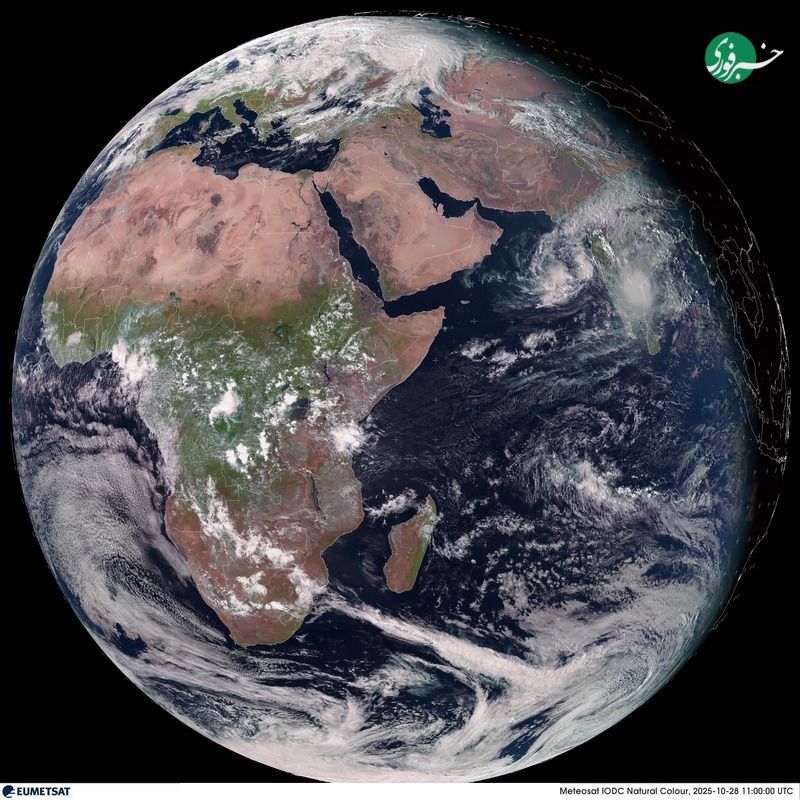 تصویری زنده از زمین؛ آسمان خاورمیانه در آغوش آفتاب