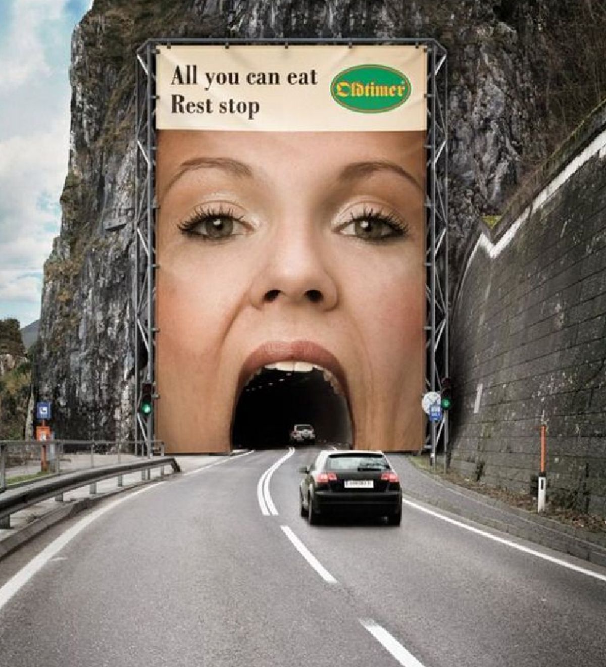 عکس: تبلیغ خلاقانه برای رستوران بین راهی