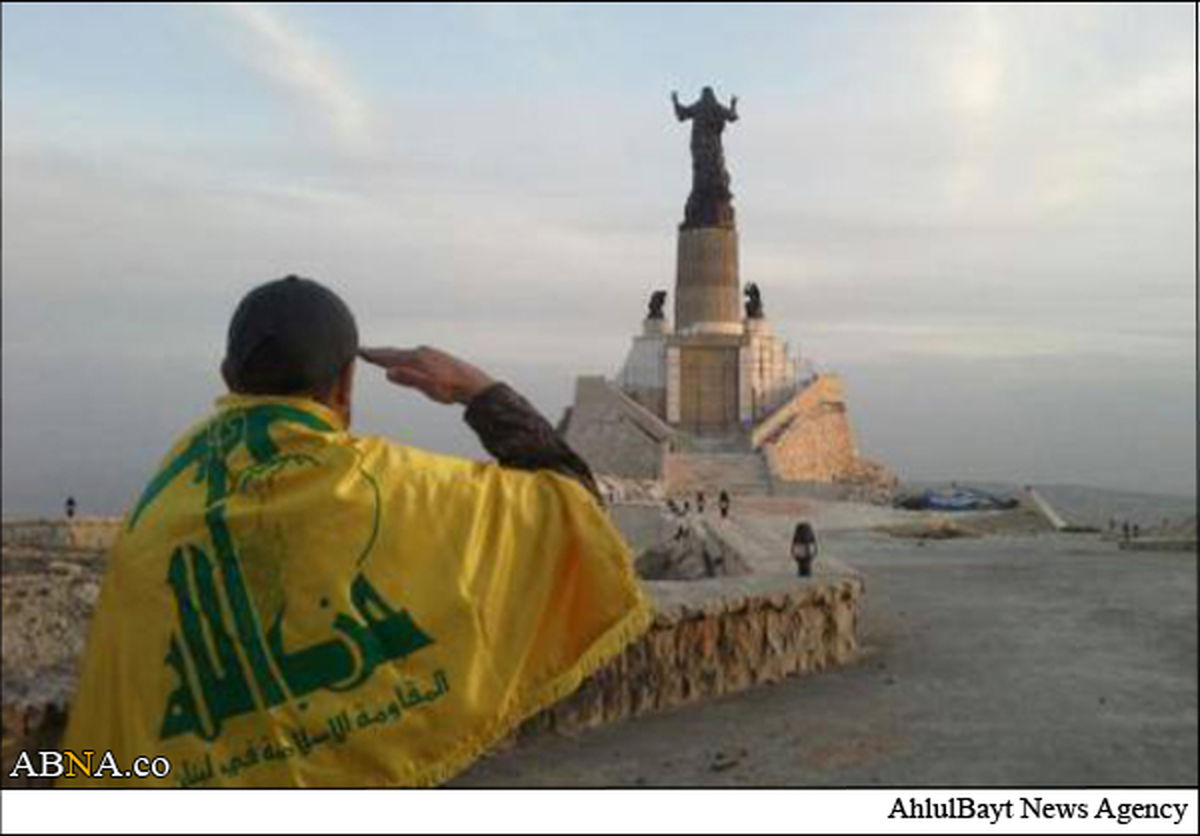 صاحب‌عکس‌احترام‌نظامی‌به‌تمثال‌عیسی(ع)/عکس