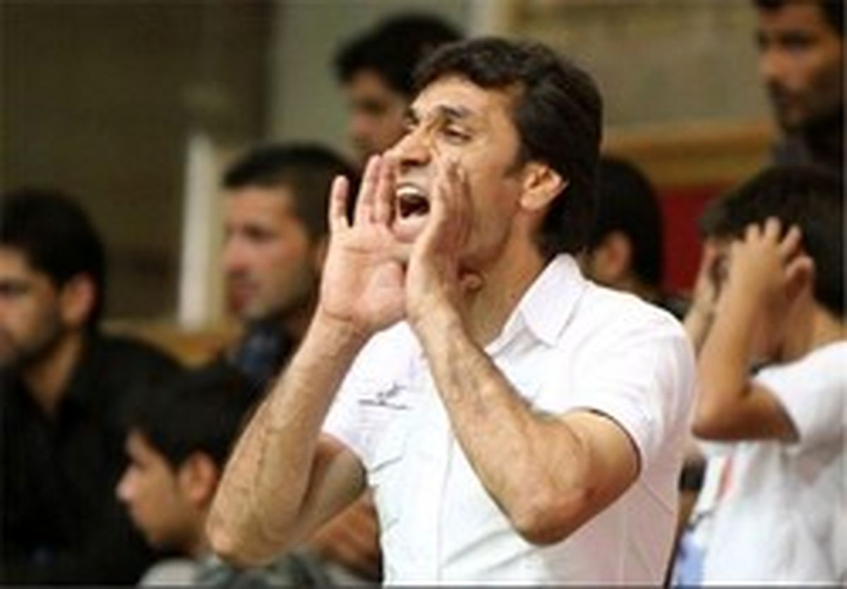 حسن‌زاده سرمربی تیم فوتسال فرش‌آرای مشهد شد