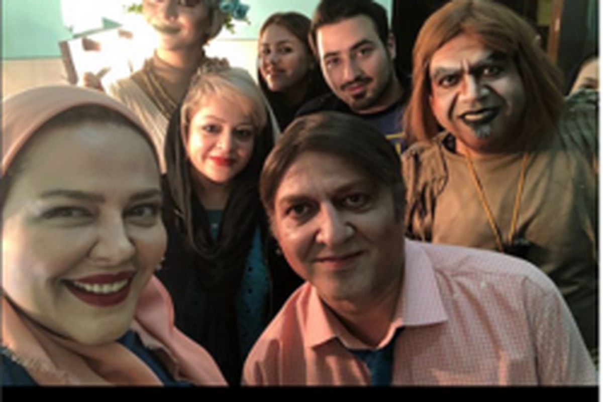 سلفی بهاره رهنما با «جن گیرها» +عکس