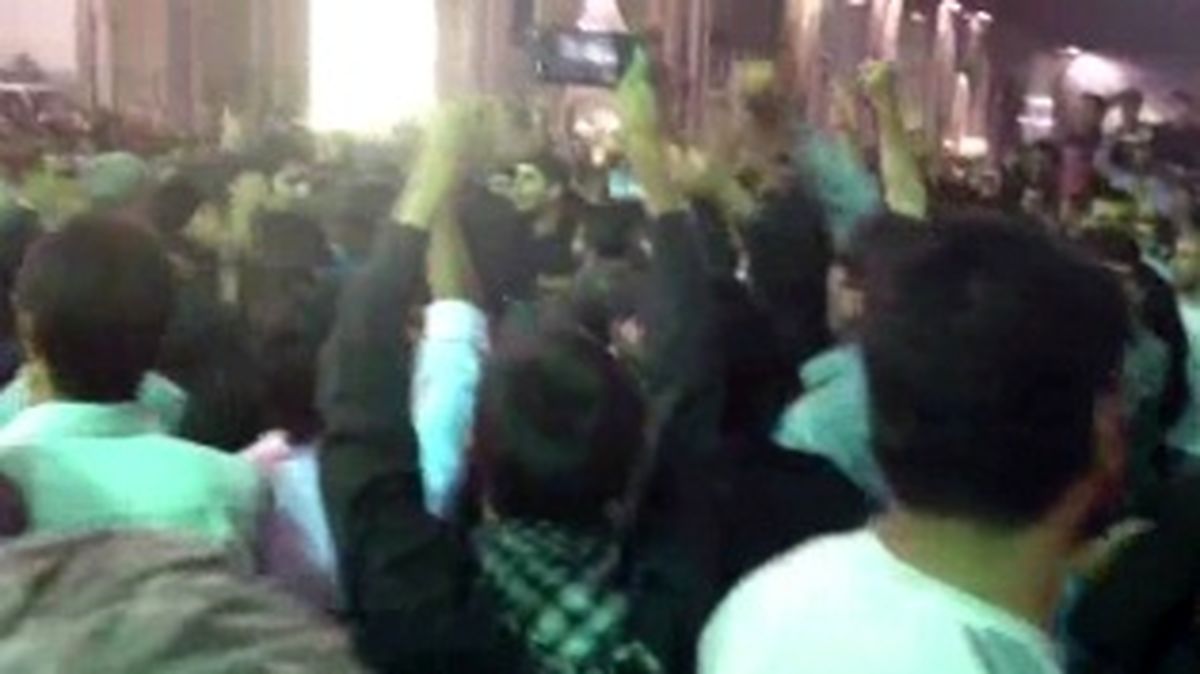 ناطق نوری سخن ساختارشکنانه گفته بود؟!/ بی اعتنایی مطلق افراطیون نسبت به فرمایشات رهبری