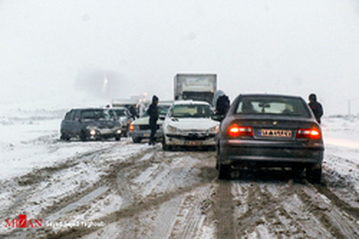 بارش برف و باران در جاده‌های تهران، مازندران و کرمانشاه