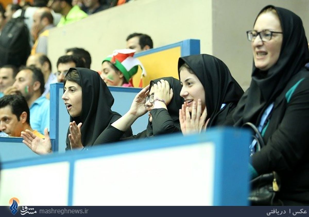 عکس/بانوان مشوق تیم ملی والیبال