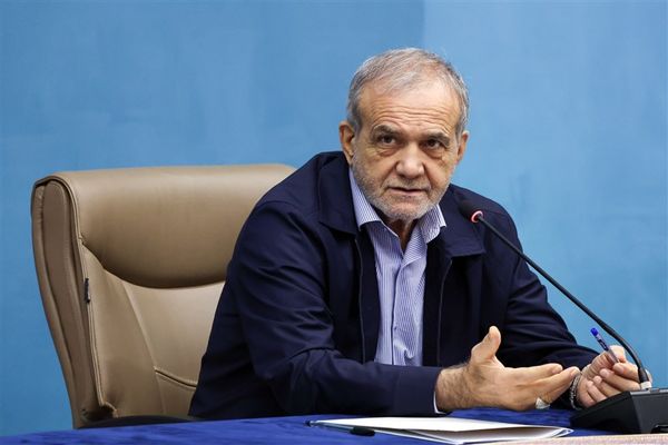 عبور جبهه اصلاحات از پزشکیان