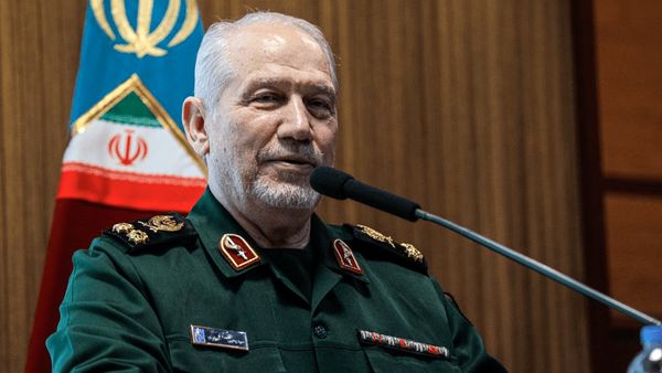 سرلشکر صفوی: توسعه همه‌جانبه در گروی توسعه جنوب شرق است