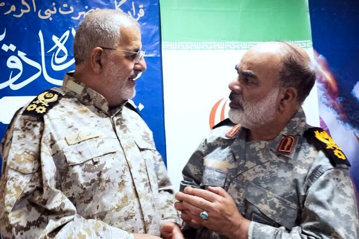 تصویر جدید از سرلشکر پاکپور فرمانده کل سپاه در لباس رزم