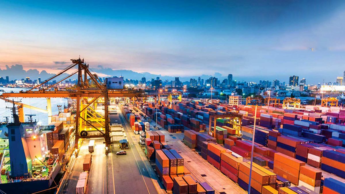 شگفتانه دولت برای واردکننده‌ها با معافیت جدید | تغییر محاسبه نرخ ارز محاسبه ارزش گمرکی