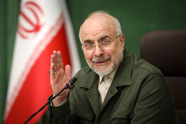 قالیباف: لایحه حمایت از خانواده ۱۵ سال است که معطل مانده  