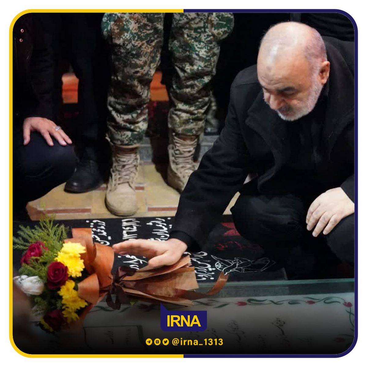 سردار سلامی به مقام شهید سلیمانی ادای احترام کرد
