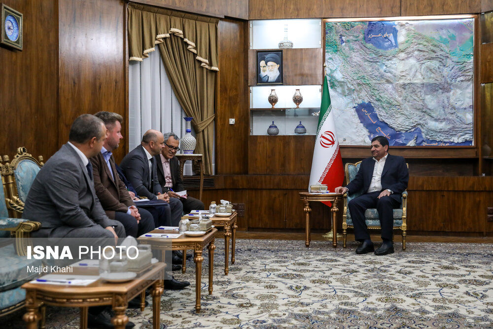 تصاویر: دیدار وزیر صنایع بلاروس با مخبر