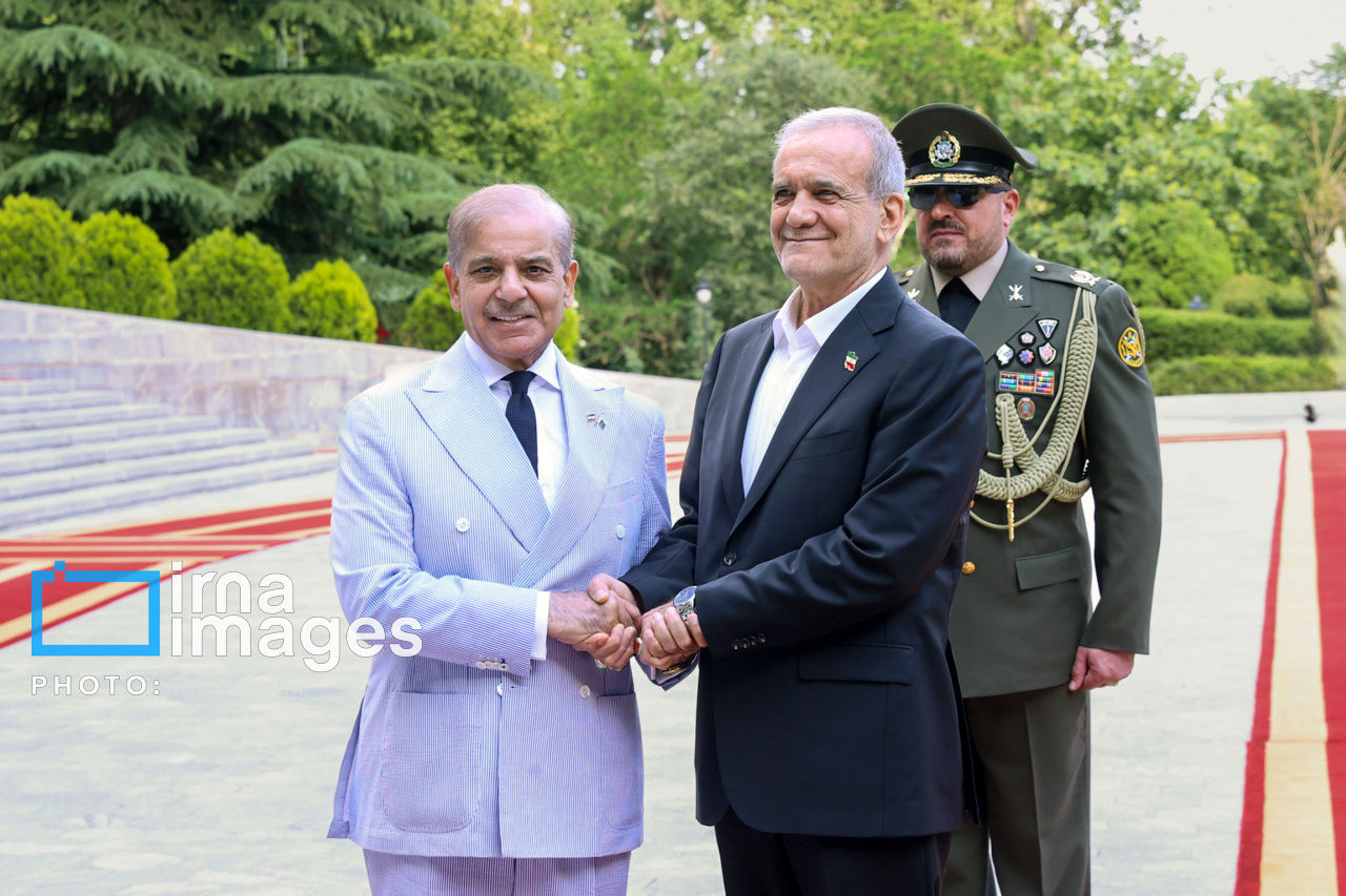 گفت‌ وگوی عیدانه سران ایران و پاکستان 