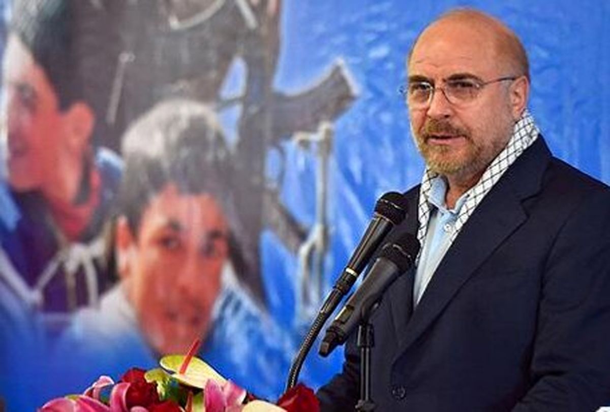 قالیباف در رژه نیروهای مسلح در بندرعباس سخنرانی می‌کند