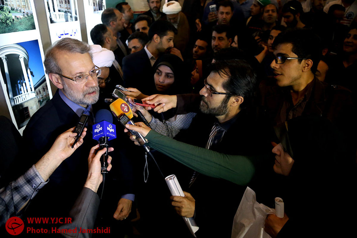 بازدید لاریجانی از نمایشگاه کتاب/تصاویر