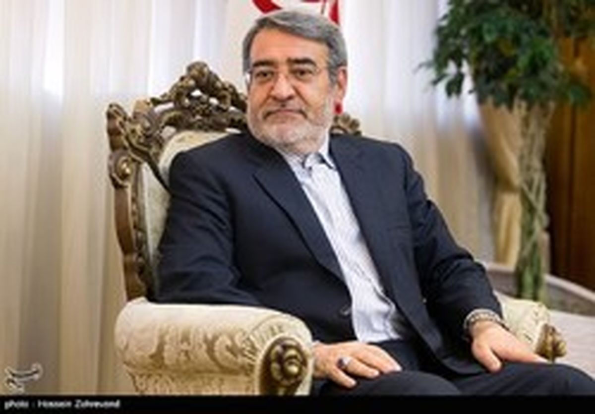واکنش وزیر کشور به ورود بانوان به استادیوم‌ها