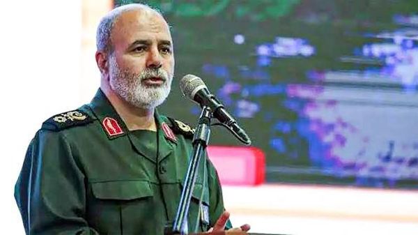 دریادار احمدیان: حالا برای سربازان آمریکایی فقط یک پیام داریم ‌نزدیک‌تر بیایید