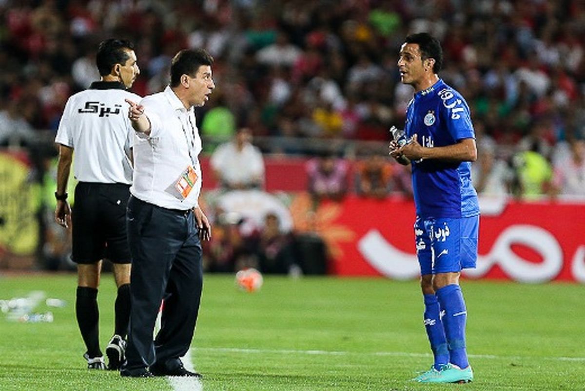 فریاد قلعه نویی بر سر برهانی/عکس