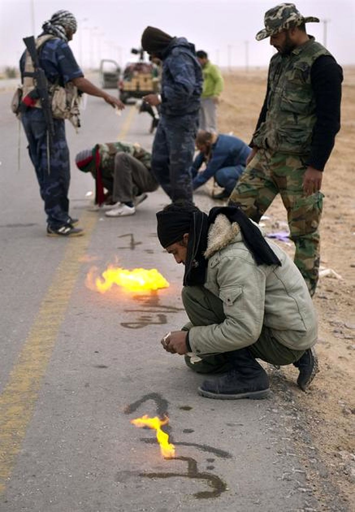 عکس/ نام‌نویسی با با باروت