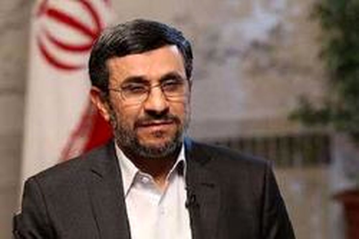درخواست احمدینژاد از ترامپ:نام آقازادهها و مسئولانی که از آمریکا اجازه اقامت دارند را منتشر کنید