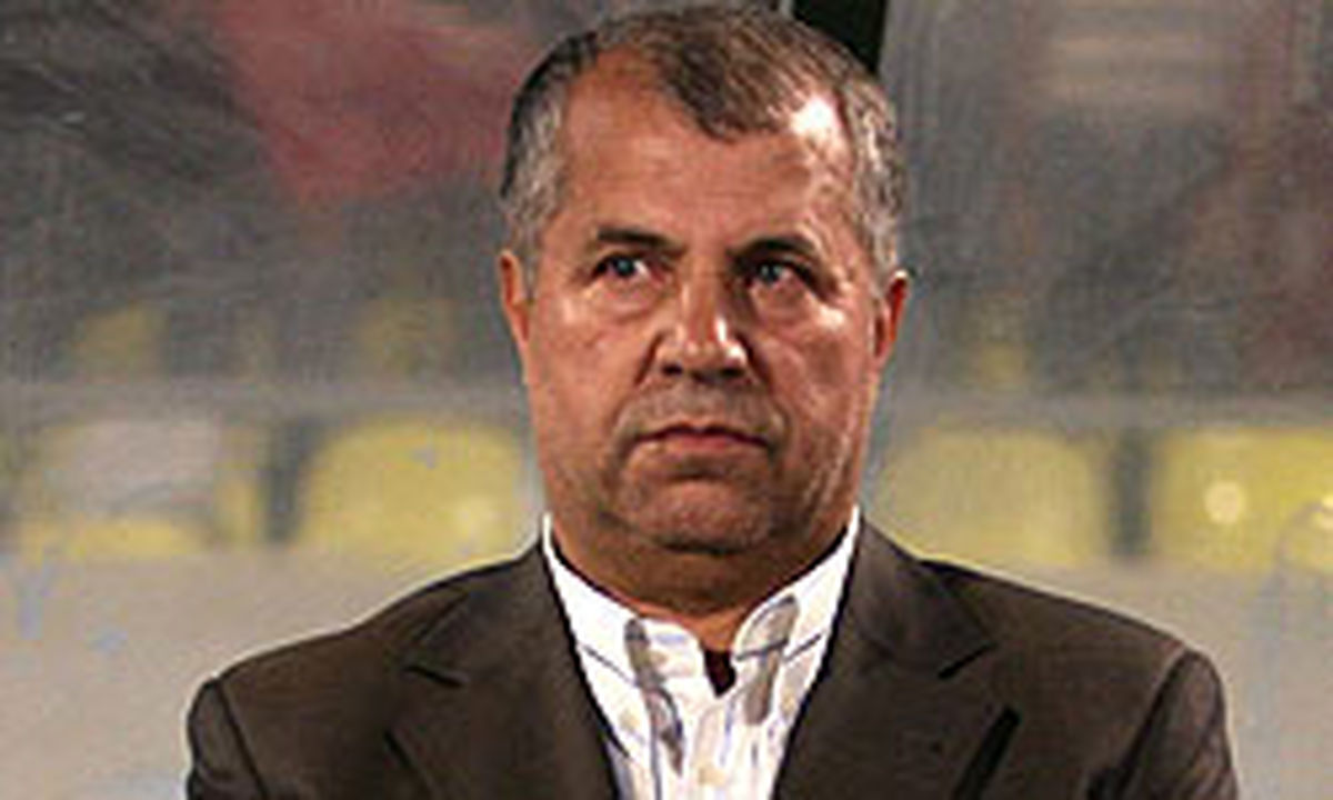 پروين: از چاپ كتاب خودم بی خبرم !