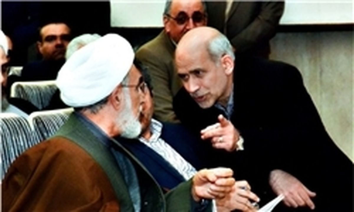 واکنش عضو حزب اعتماد ملی به جعلی خواندن نامه منتجبنیا از سوی حضرتی