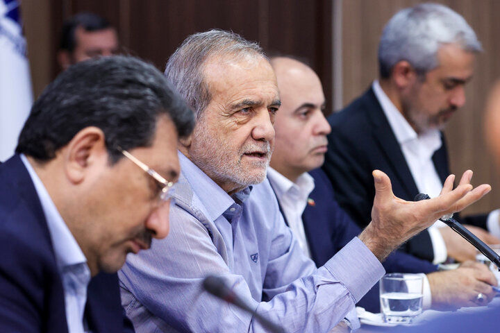 پزشکیان: متکی به فروش نفت نباشیم