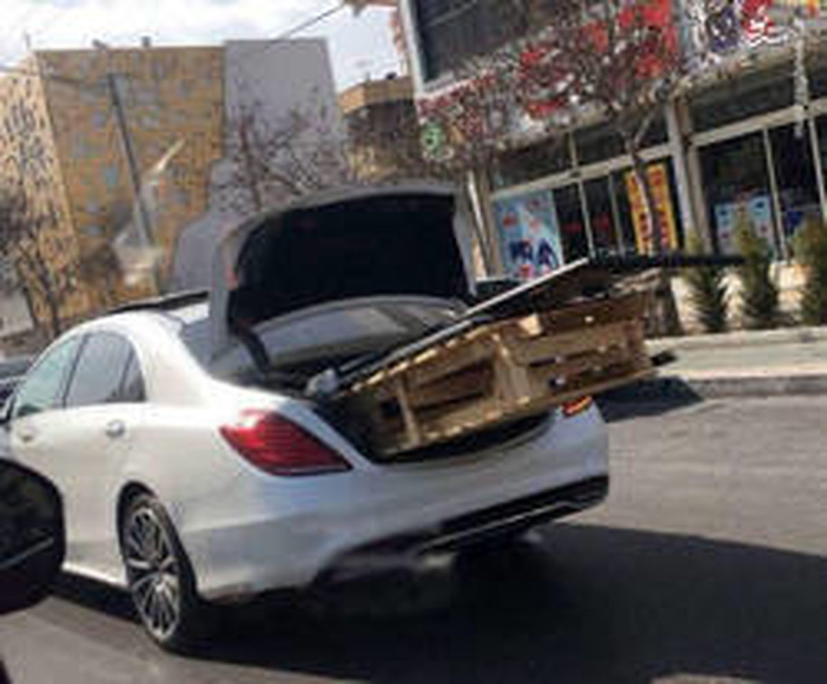 عکس: جابجایی بار با ماشین ۵ میلیارد تومانی!