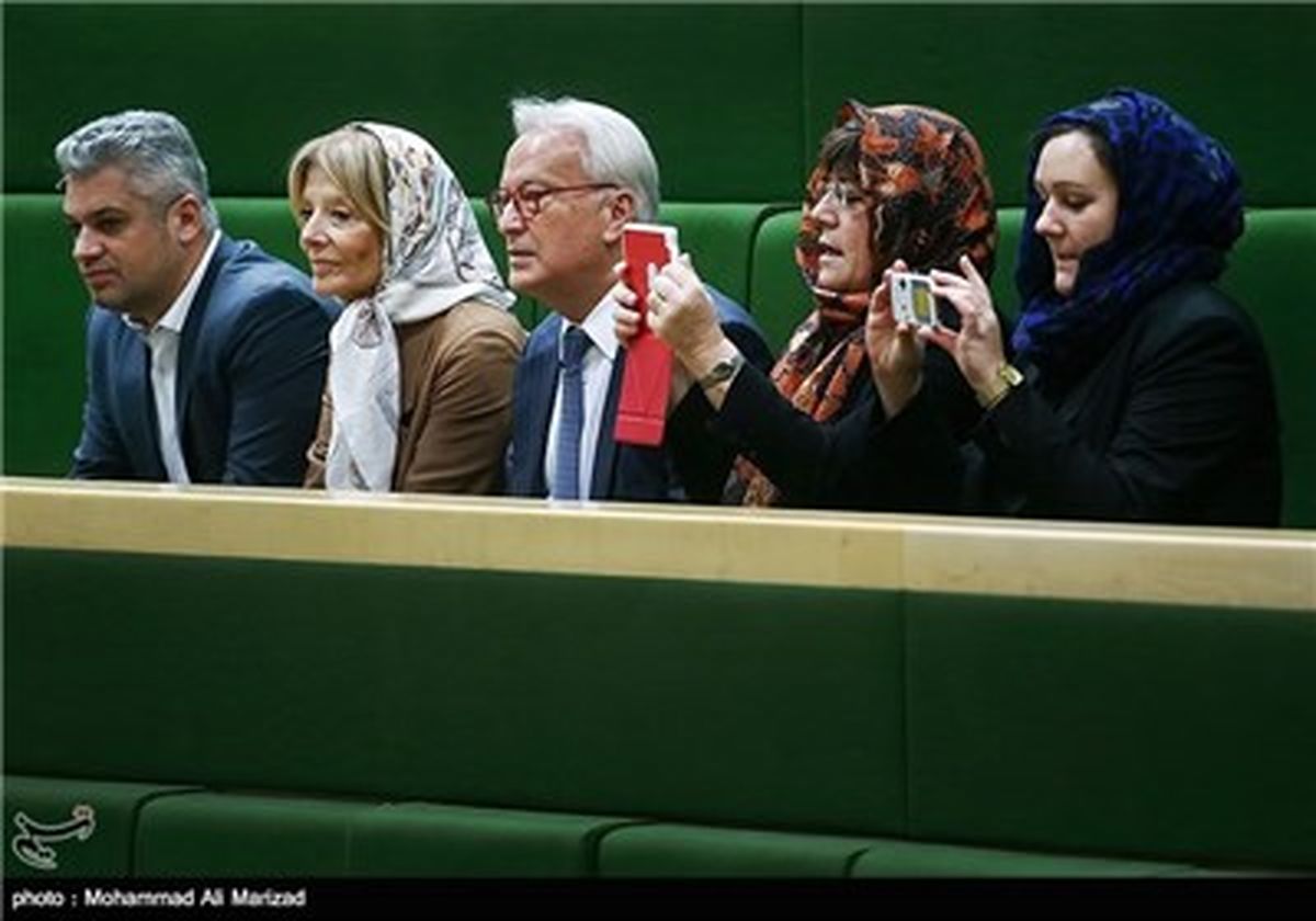 عکس/ اروپایی ها در مجلس