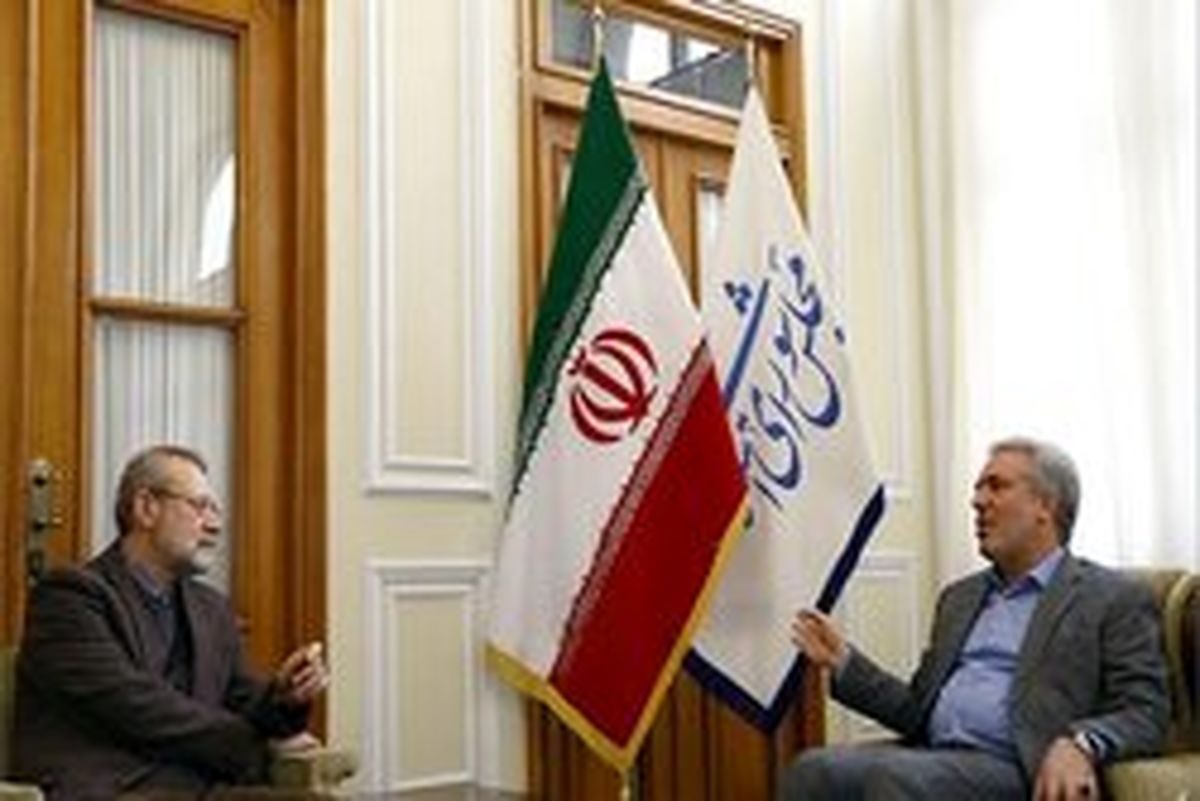 لاریجانی: یافتن راه کارهای جدید برای جذب گردشگری ضرورت دارد