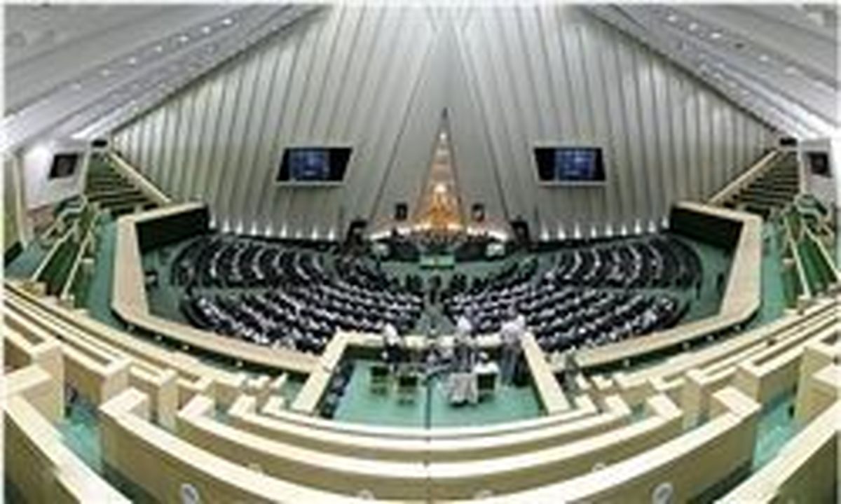 طرح جدید نمایندگان برای ممانعت از انتصاب دوتابعیتی‌ها